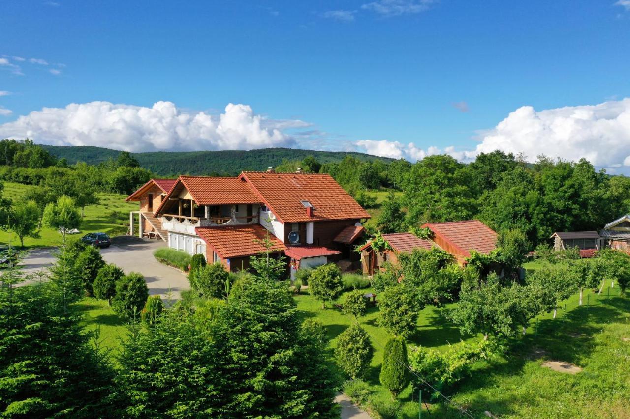 Lavanda Farm Apartmani Rakovica Exterior foto