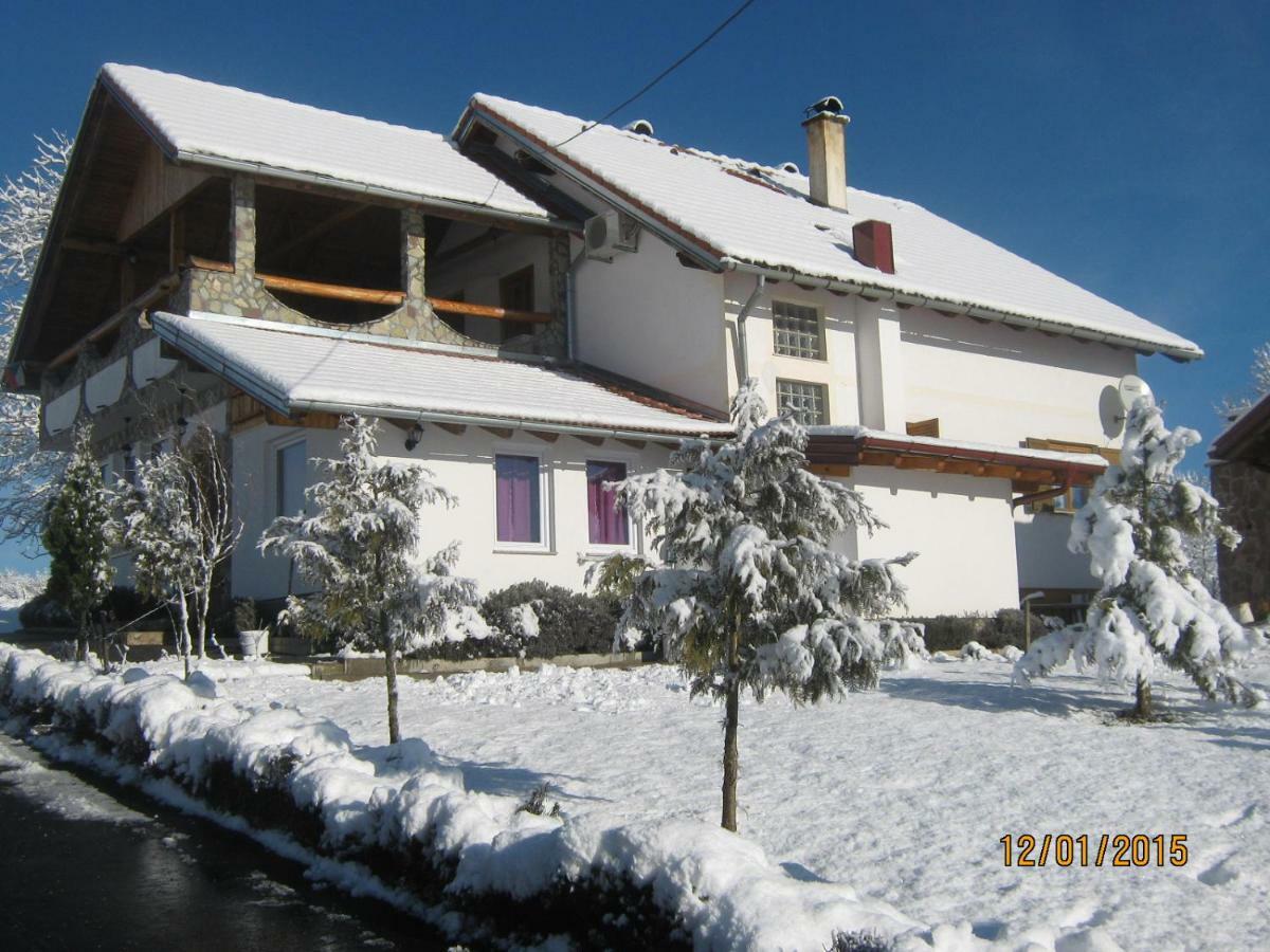 Lavanda Farm Apartmani Rakovica Exterior foto